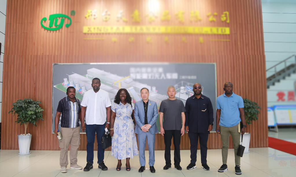 加納共和國工貿部攜高規格代表團，專程蒞臨我司考察交流